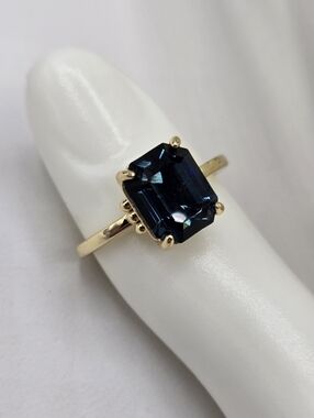 Swarovski Crystal Elements Gold Statement Ring Sapphire Blue Solitaire Size 7.75